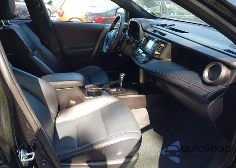 2017 Toyota Rav4 Se z USA, uszkodzony, nr VIN 2T3JFREVXHW688186